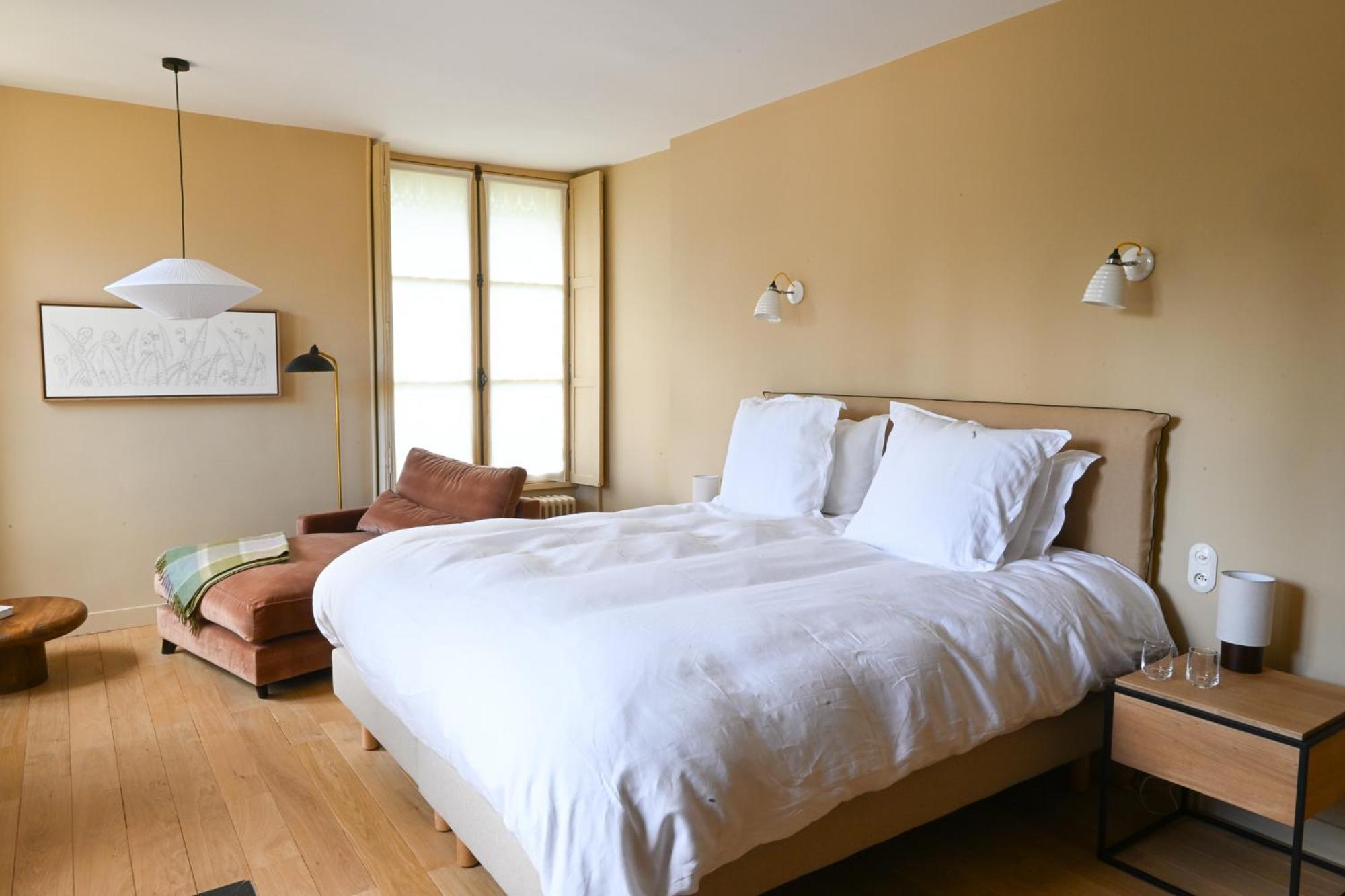 Hotel Les Pres Saint-Hilaire-le-Chatel Luaran gambar