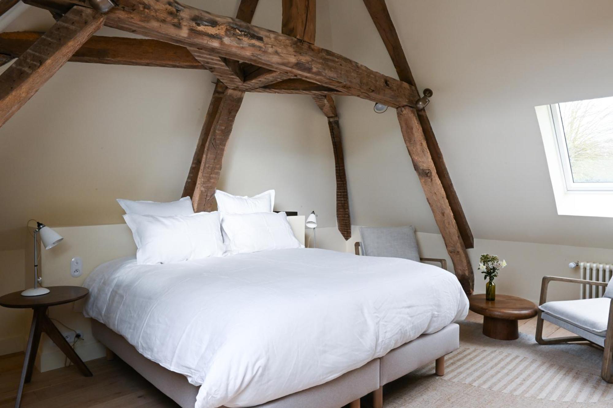 Hotel Les Pres Saint-Hilaire-le-Chatel Luaran gambar